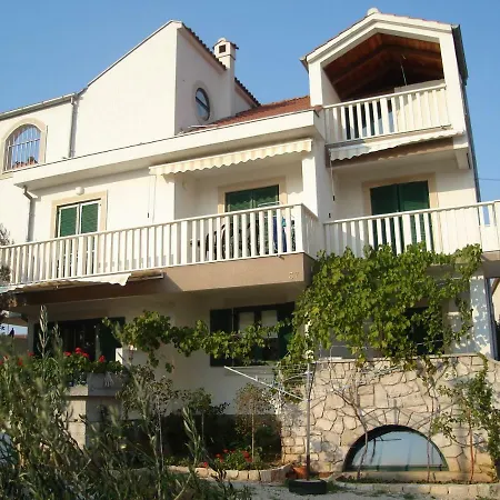 Apartment Lolic_pirovac Pirovac