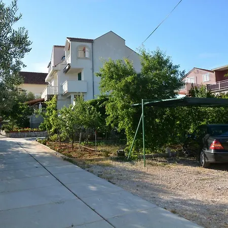 Lolic_pirovac Apartment Pirovac